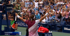 Niesamowita wymiana wygrana przez Ruuda na koniec 1. seta półfinału US Open