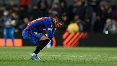 Koledzy pocieszali płaczącego piłkarza Barcelony