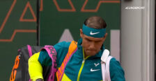Wyjście Ruuda i Nadala na kort przed finałem Roland Garros