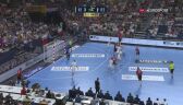 Świetny rzut Mahe w 1. połowie meczu THW Kiel - Telekom Veszprem