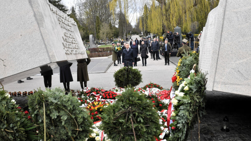 12 lat od katastrofy w Smoleńsku. "Ta tragedia naznaczyła nas wszystkich"